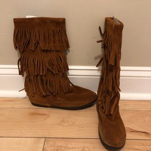 Minnetonka Layer Fringe Boot